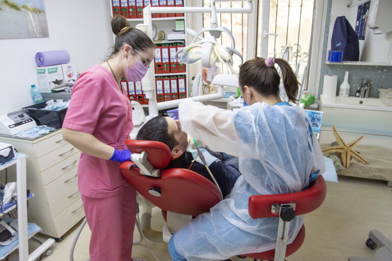 Cele mai frecvente greșeli de igienă orală